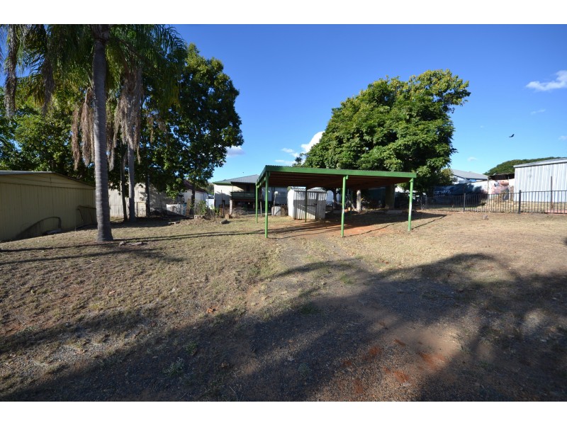 6 Cornes St, Mount Morgan QLD 4714