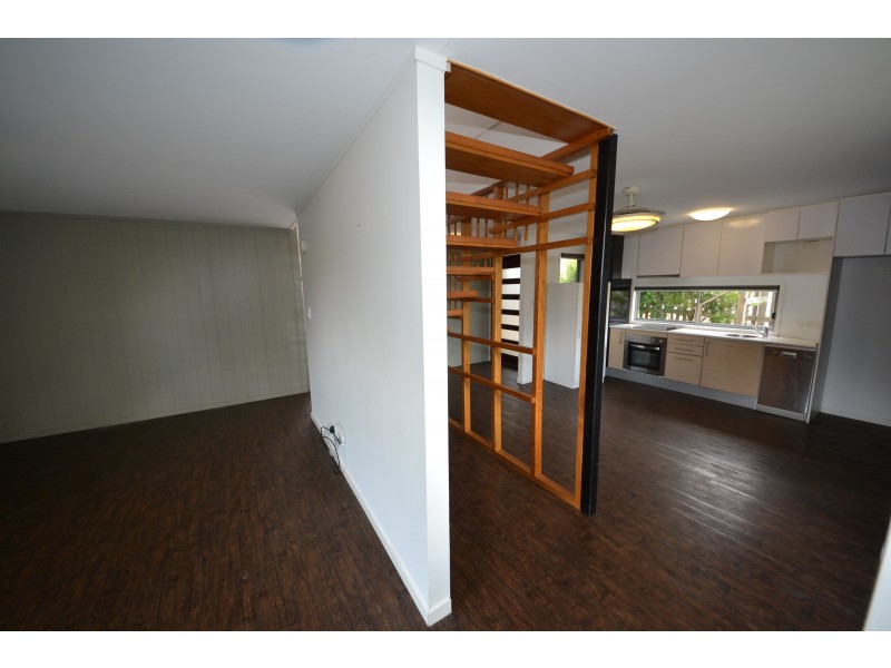 56 Morgan St, Mount Morgan QLD 4714