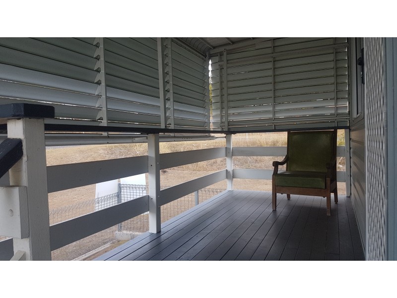 122 East St, Mount Morgan QLD 4714