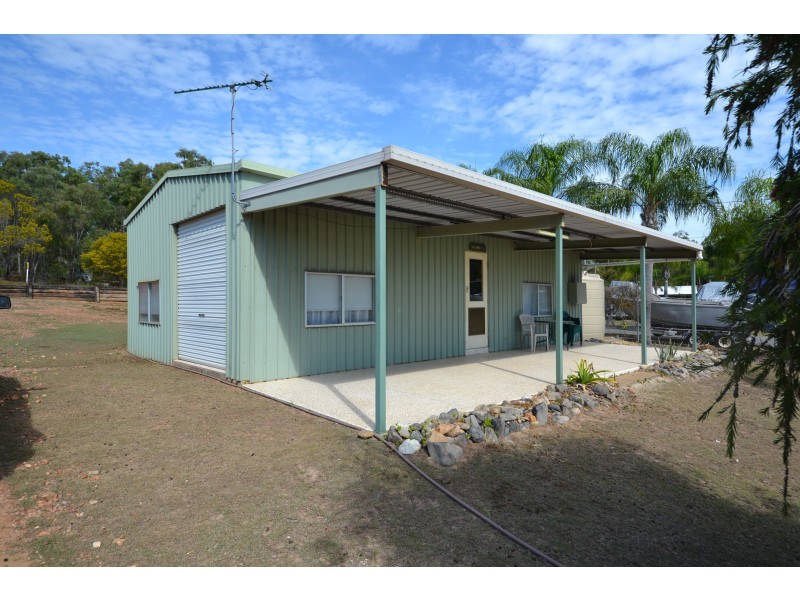 257 Banksia Rd, Stanage QLD 4702