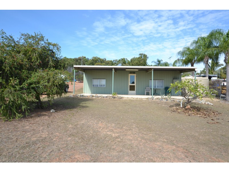 257 Banksia Rd, Stanage QLD 4702