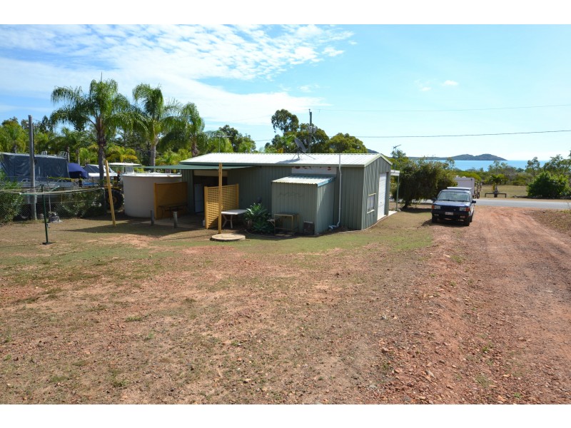 257 Banksia Rd, Stanage QLD 4702