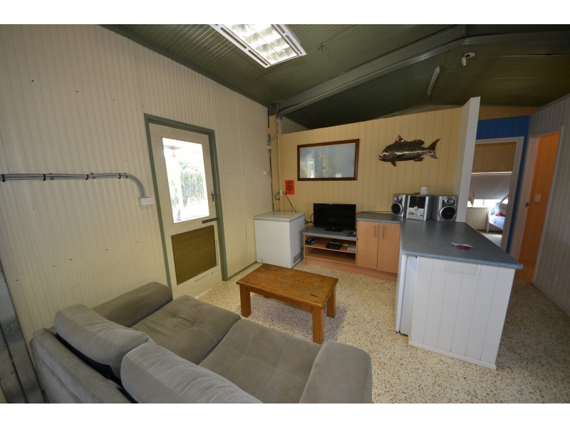 257 Banksia Rd, Stanage QLD 4702