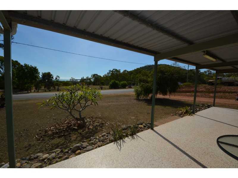 257 Banksia Rd, Stanage QLD 4702