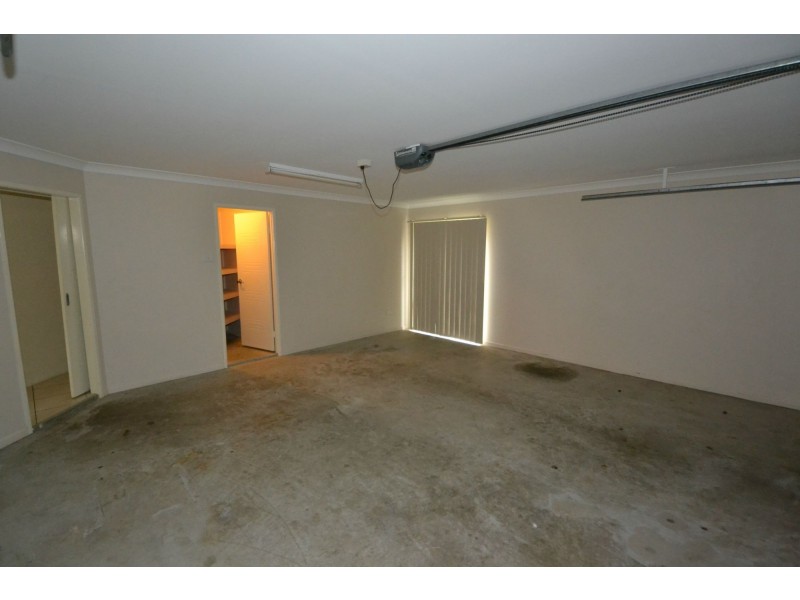 27 Sunrise Crescent, Gracemere QLD 4702