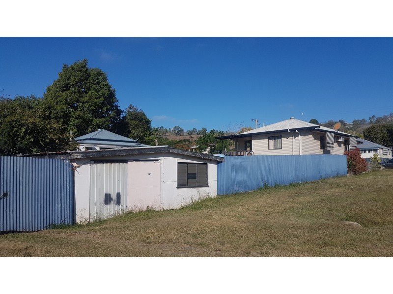 57 Pattison St, Mount Morgan QLD 4714