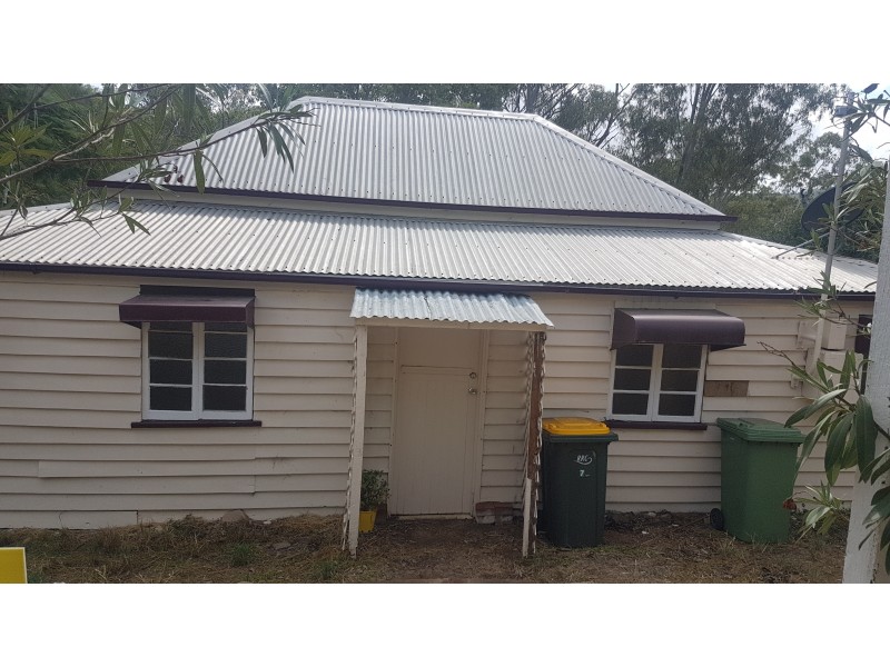 79 River Street, Mount Morgan QLD 4714