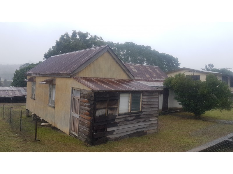 88 James St, Mount Morgan QLD 4714