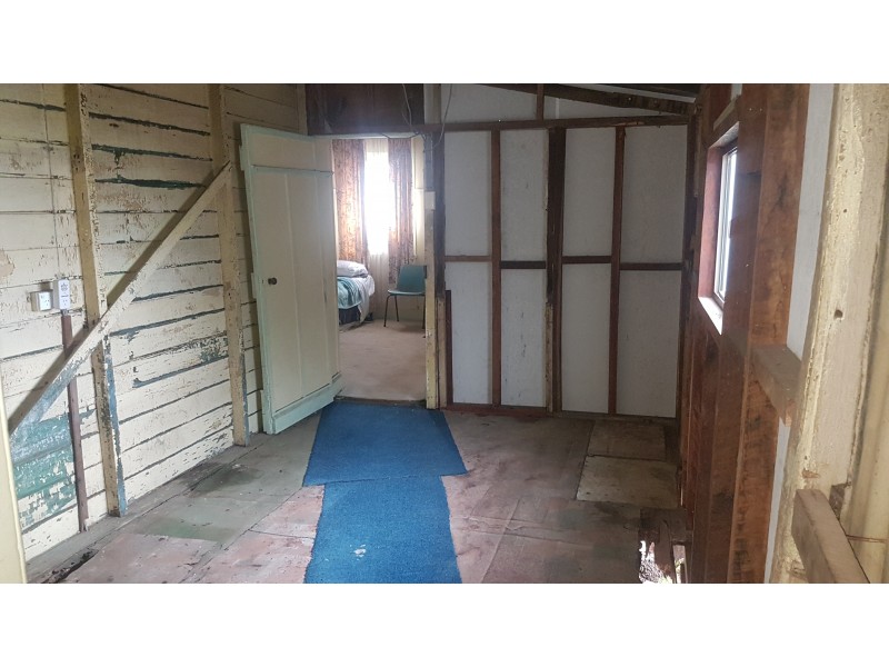 88 James St, Mount Morgan QLD 4714