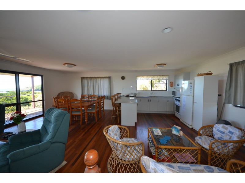 33 Schnapper Dr, Stanage QLD 4702