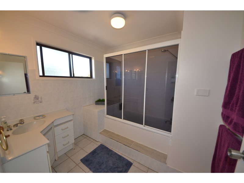 33 Schnapper Dr, Stanage QLD 4702