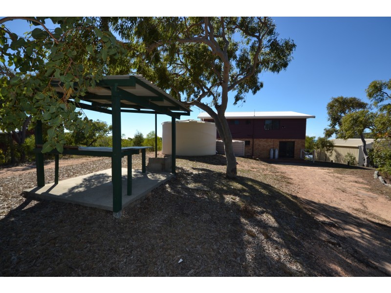 33 Schnapper Dr, Stanage QLD 4702