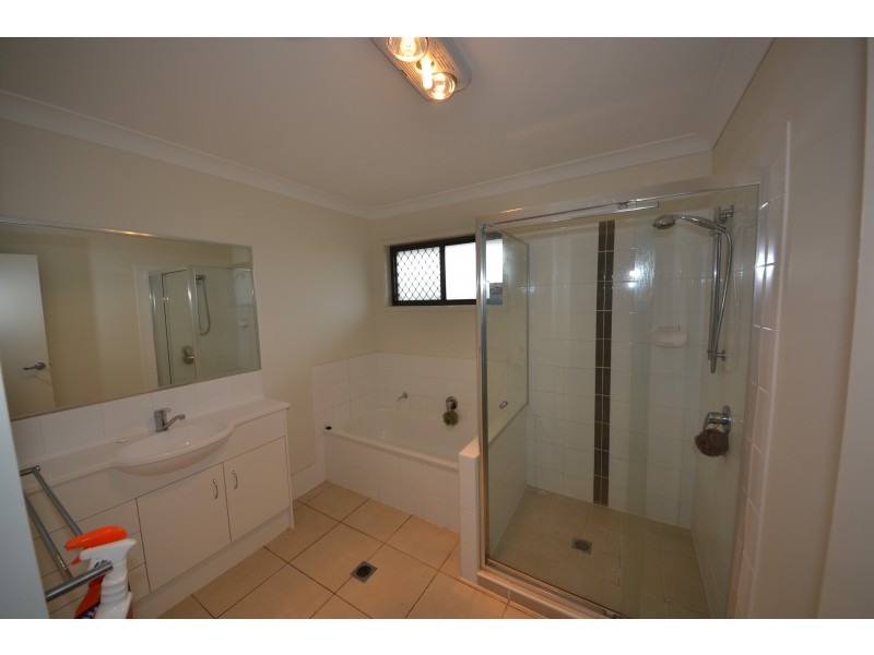 8 Belltrees Avenue, Gracemere QLD 4702