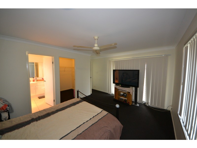 8 Belltrees Avenue, Gracemere QLD 4702