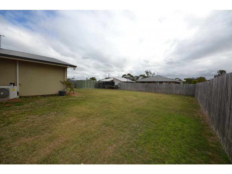 3 Maree Cres, Gracemere QLD 4702