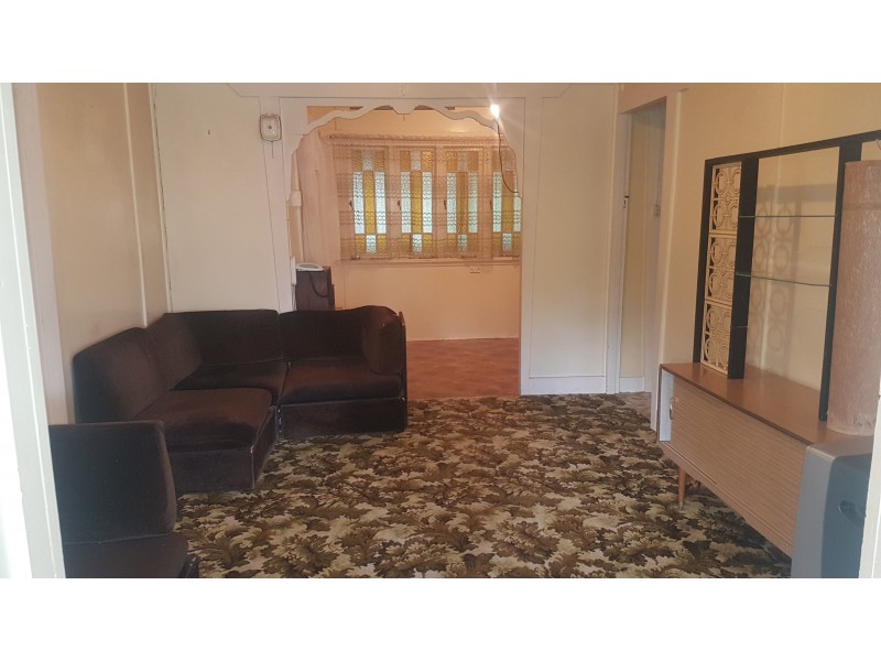 2 Nicholson St, Mount Morgan QLD 4714