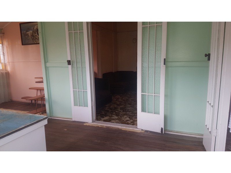 2 Nicholson St, Mount Morgan QLD 4714