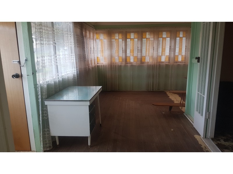 2 Nicholson St, Mount Morgan QLD 4714