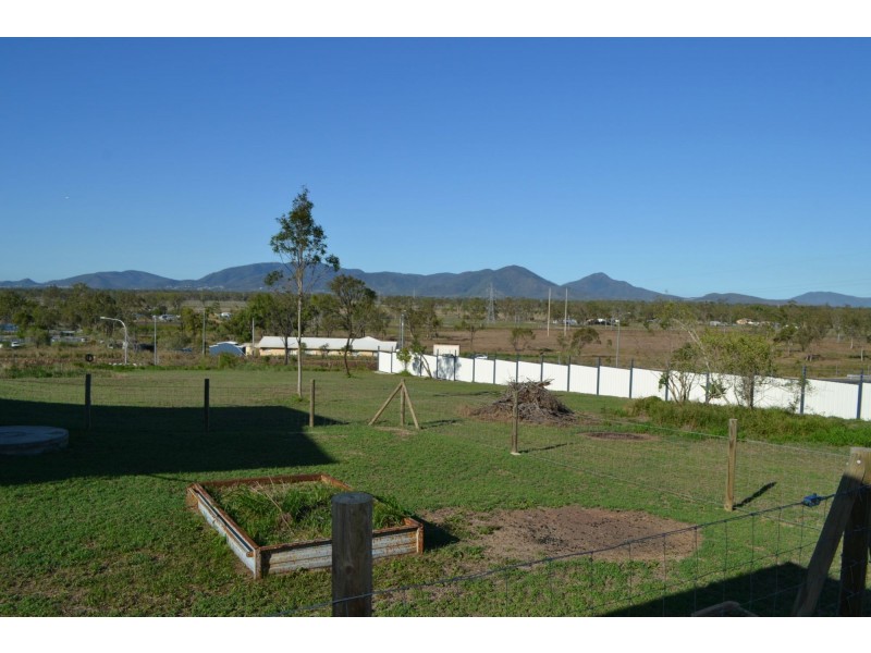 16 Egan Street, Gracemere QLD 4702