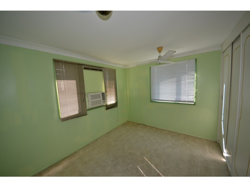 37 Cowan St, Gracemere QLD 4702