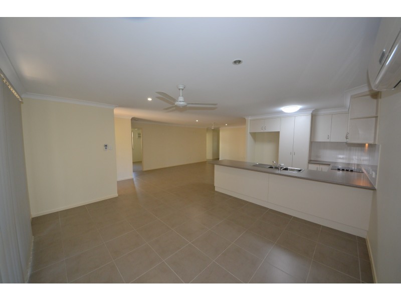 4 Dunnett St, Gracemere QLD 4702