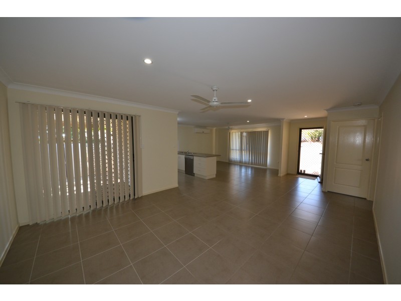 4 Dunnett St, Gracemere QLD 4702