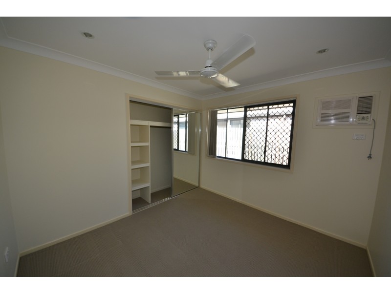 4 Dunnett St, Gracemere QLD 4702