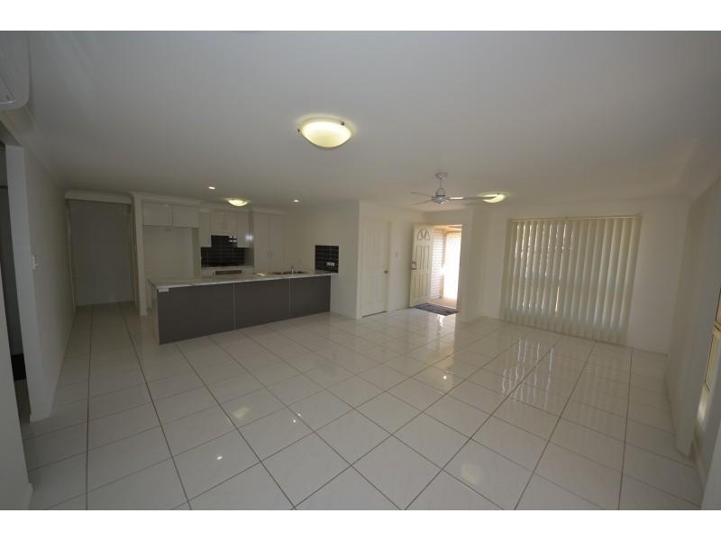 49 Cherryfield Rd, Gracemere QLD 4702