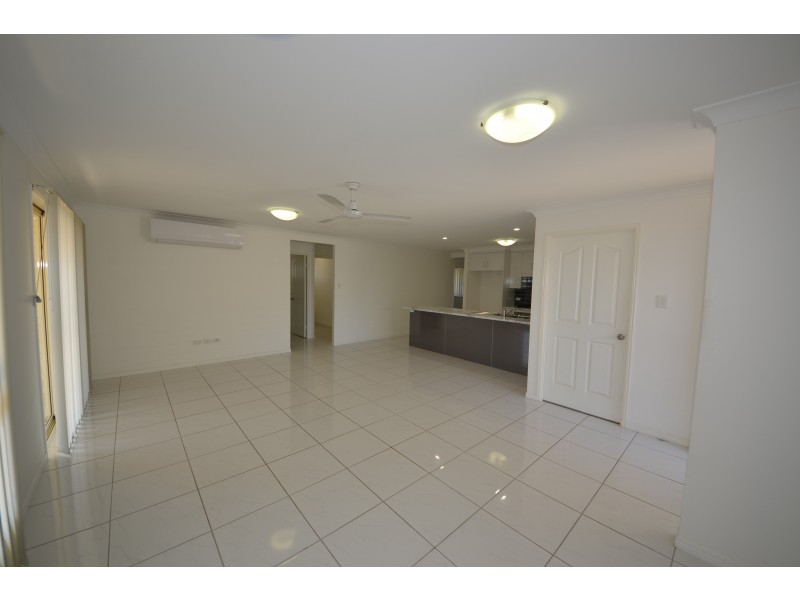 49 Cherryfield Rd, Gracemere QLD 4702