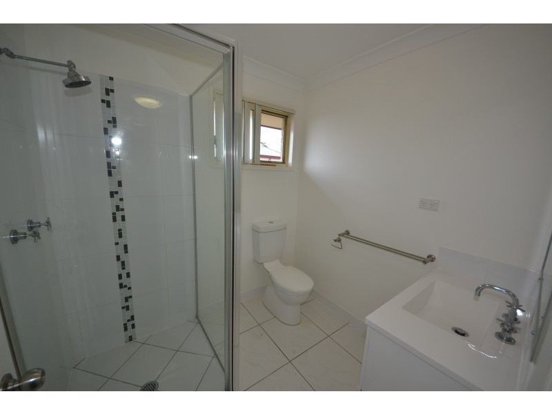 49 Cherryfield Rd, Gracemere QLD 4702