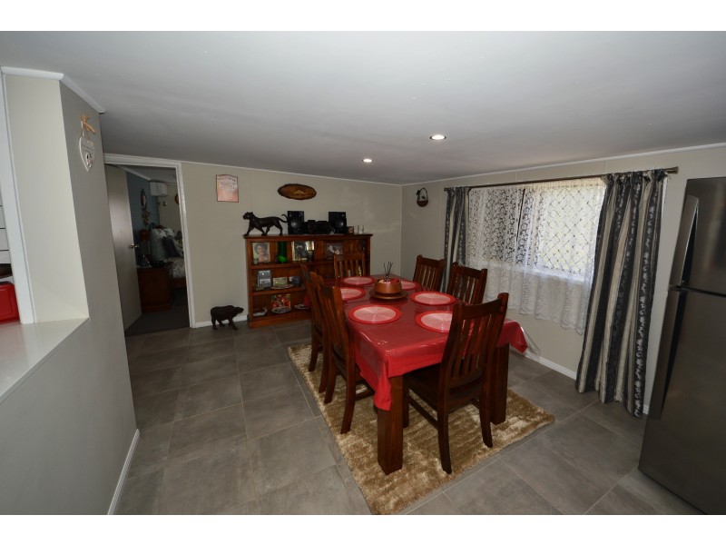 17 Banksia Ct, Gracemere QLD 4702