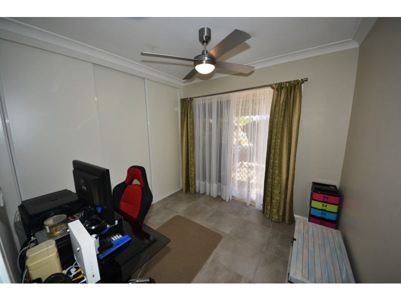 17 Banksia Ct, Gracemere QLD 4702