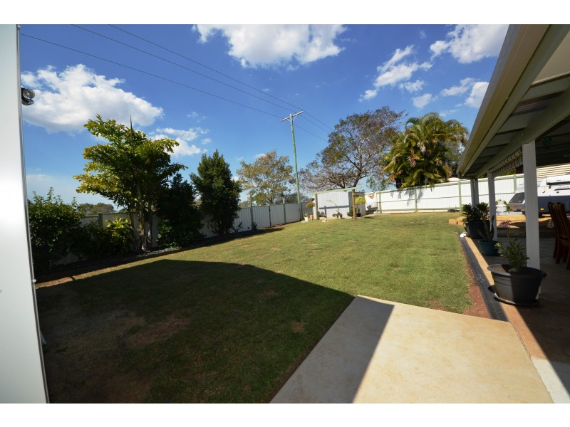 17 Banksia Ct, Gracemere QLD 4702