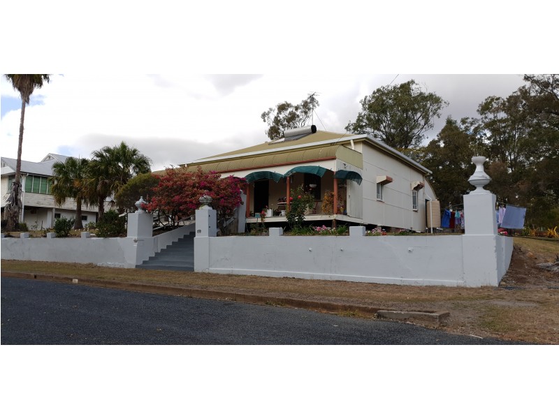 16 Morgan St, Mount Morgan QLD 4714