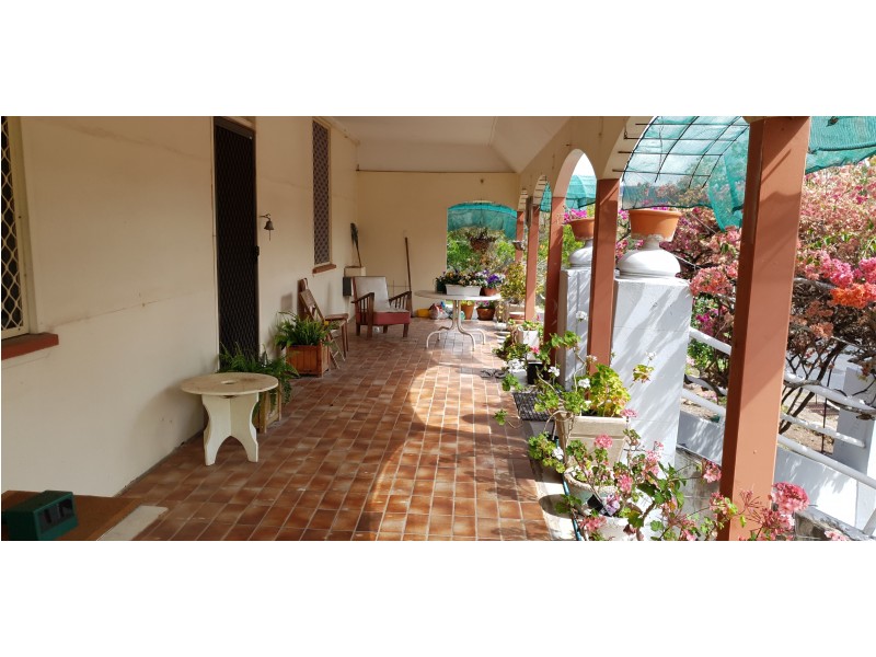 16 Morgan St, Mount Morgan QLD 4714