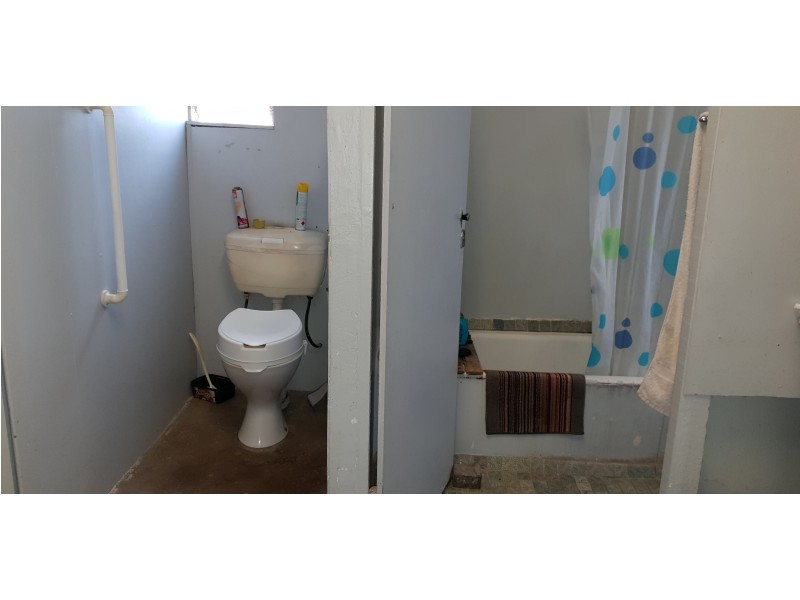 16 Morgan St, Mount Morgan QLD 4714