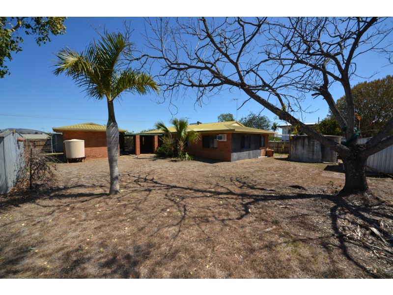 54 Elizabeth St, Gracemere QLD 4702