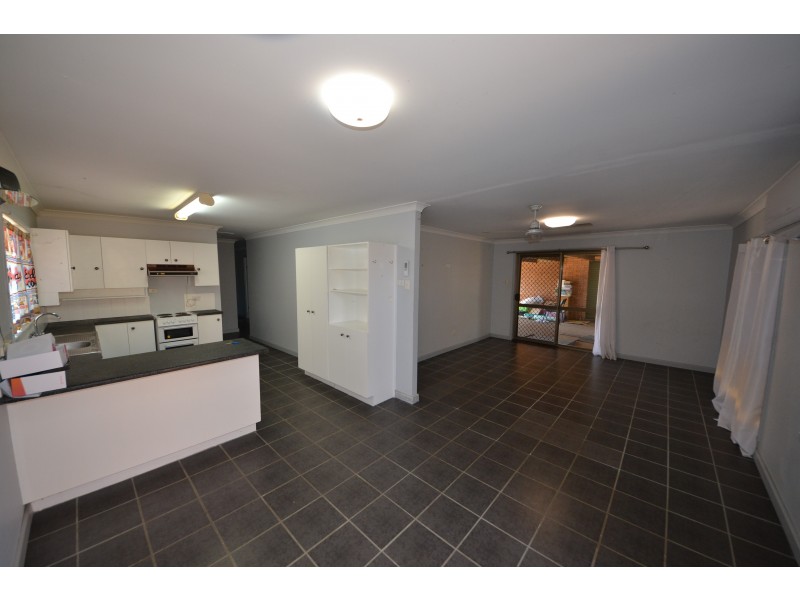 54 Elizabeth St, Gracemere QLD 4702