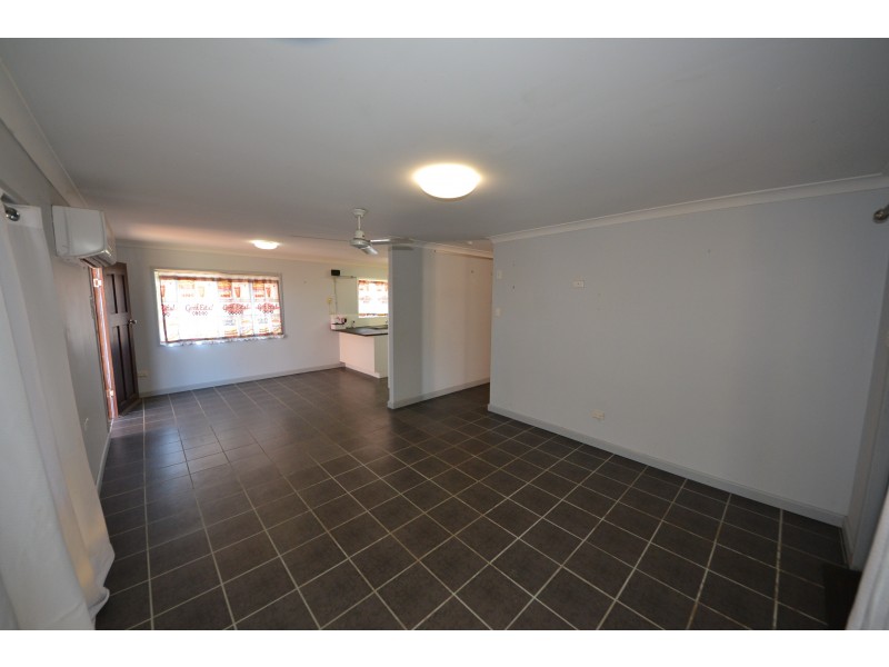 54 Elizabeth St, Gracemere QLD 4702