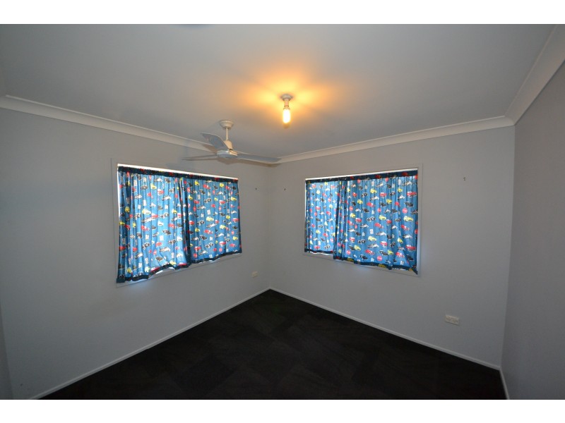 54 Elizabeth St, Gracemere QLD 4702