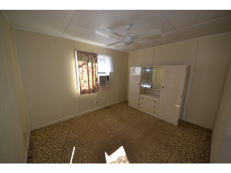25 Lawrie St, Gracemere QLD 4702
