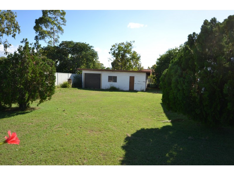 25 Lawrie St, Gracemere QLD 4702