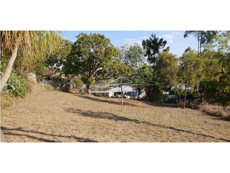 6 North St, Mount Morgan QLD 4714