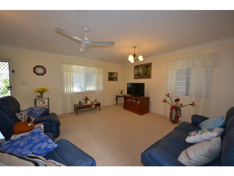 17 Archer Rd, Gracemere QLD 4702