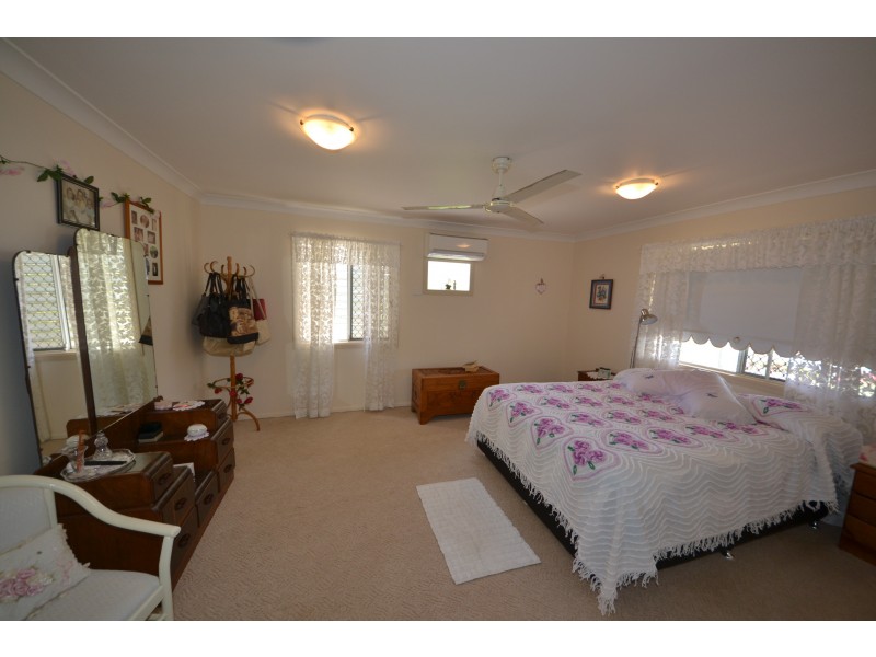 17 Archer Rd, Gracemere QLD 4702