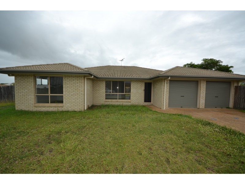 2 Rosella Dr, Gracemere QLD 4702