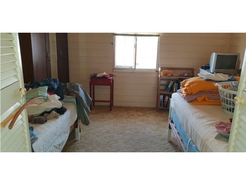 74 Darcy St, Mount Morgan QLD 4714