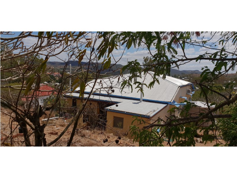 74 Darcy St, Mount Morgan QLD 4714