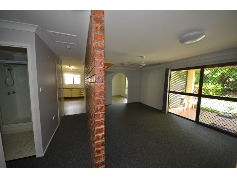 10 Fenwick St, Gracemere QLD 4702