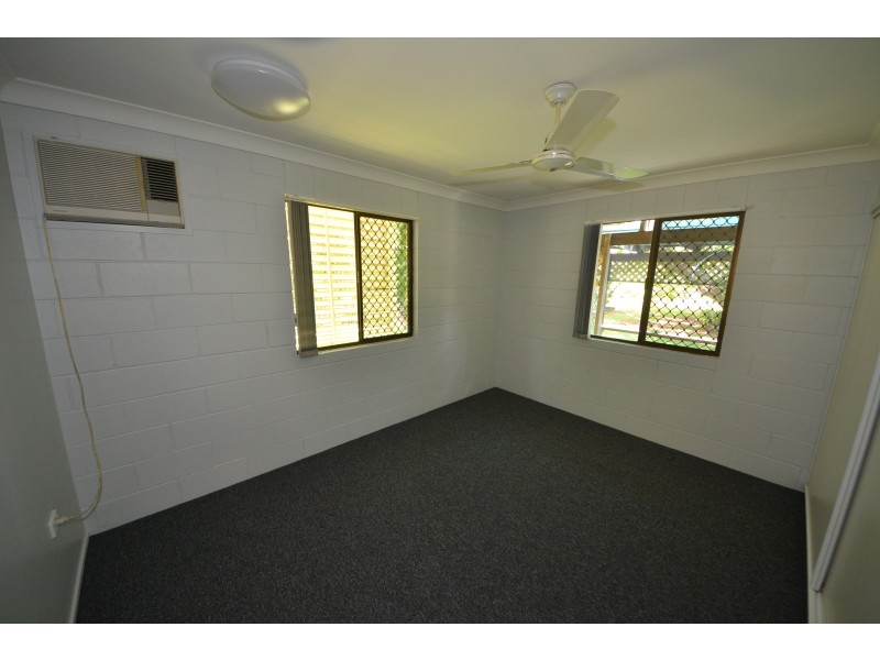 10 Fenwick St, Gracemere QLD 4702